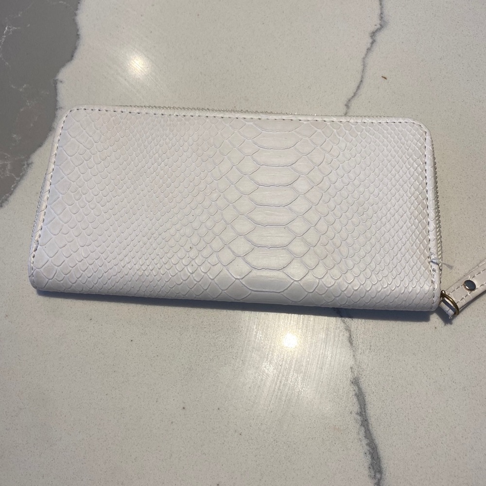 Simple snake print wallet - Picture 3 of 4